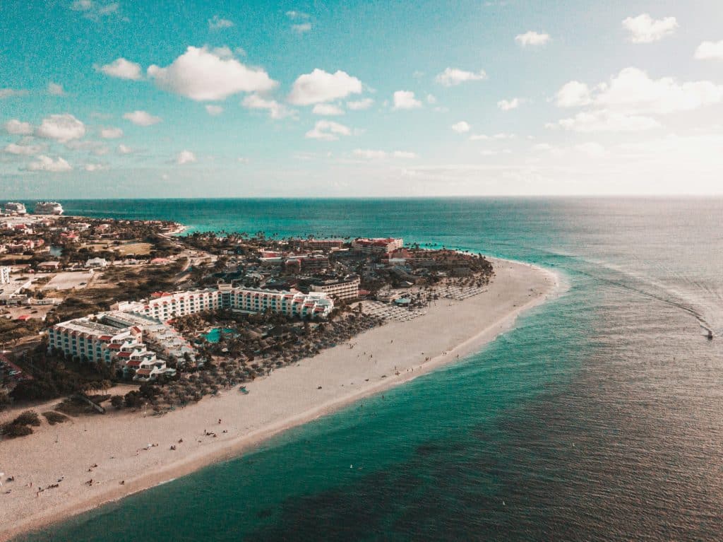 panoramica-playa-aruba