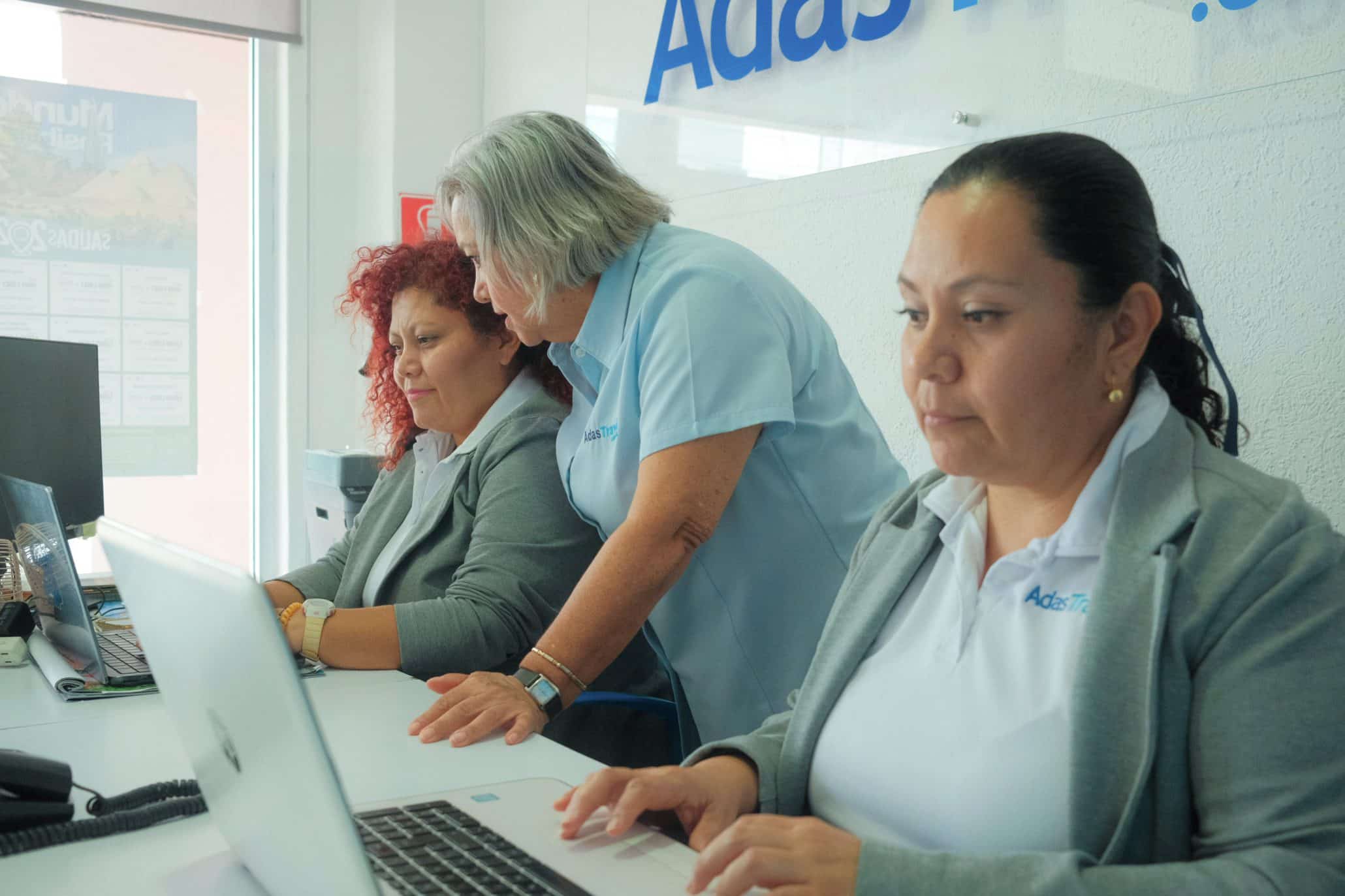 Equipo de Adas Travel