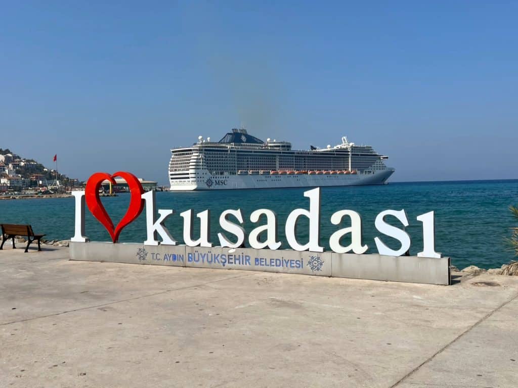 crucero kusadasi
